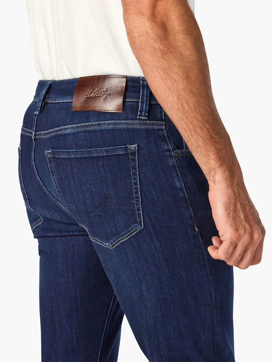 Courage Jean - Dark Brushed Refined