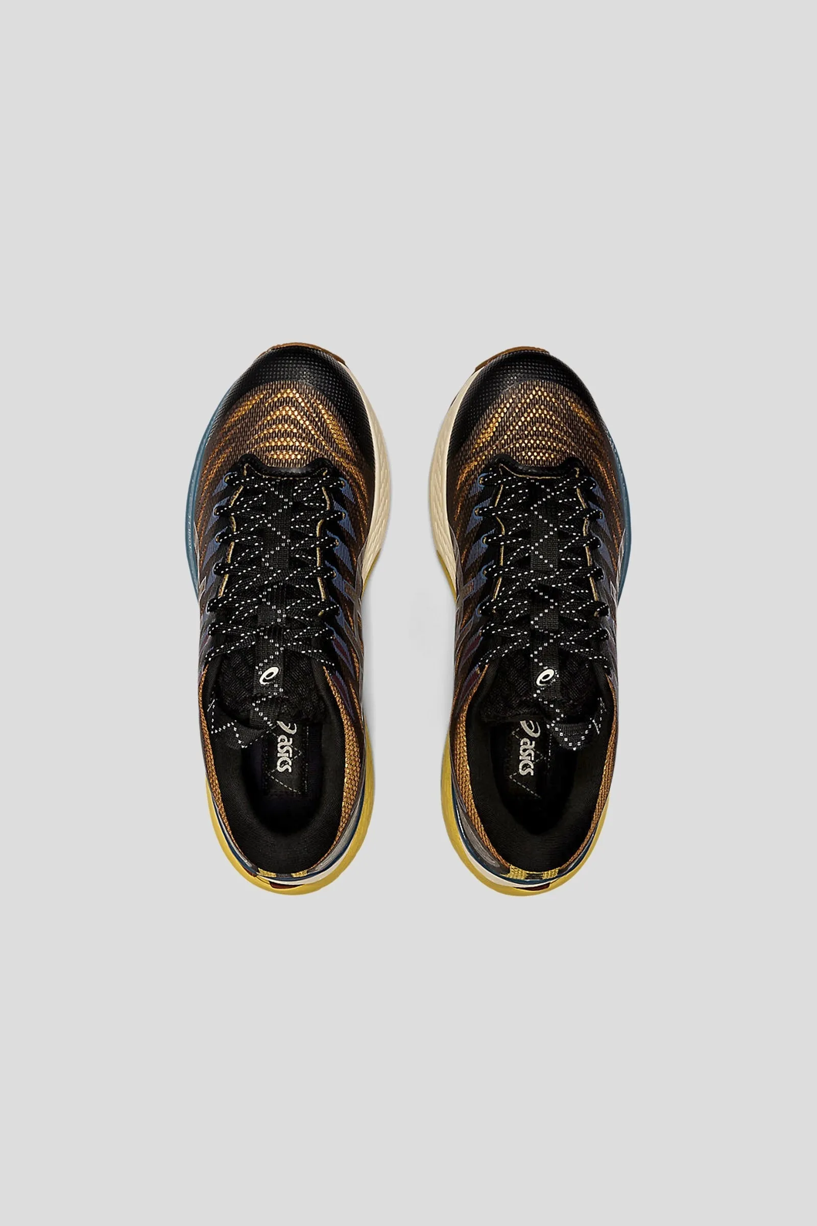 FN3 S GEL KAYANO 28 ANTHRACITE/ ANTIQUE GOLD