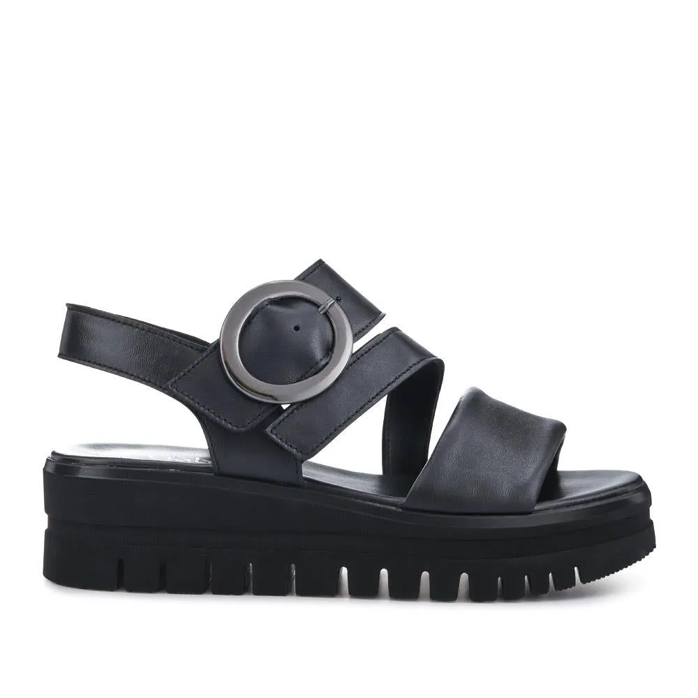 Leather Chunky Buckled Sandals - GAB41510 / 326 995
